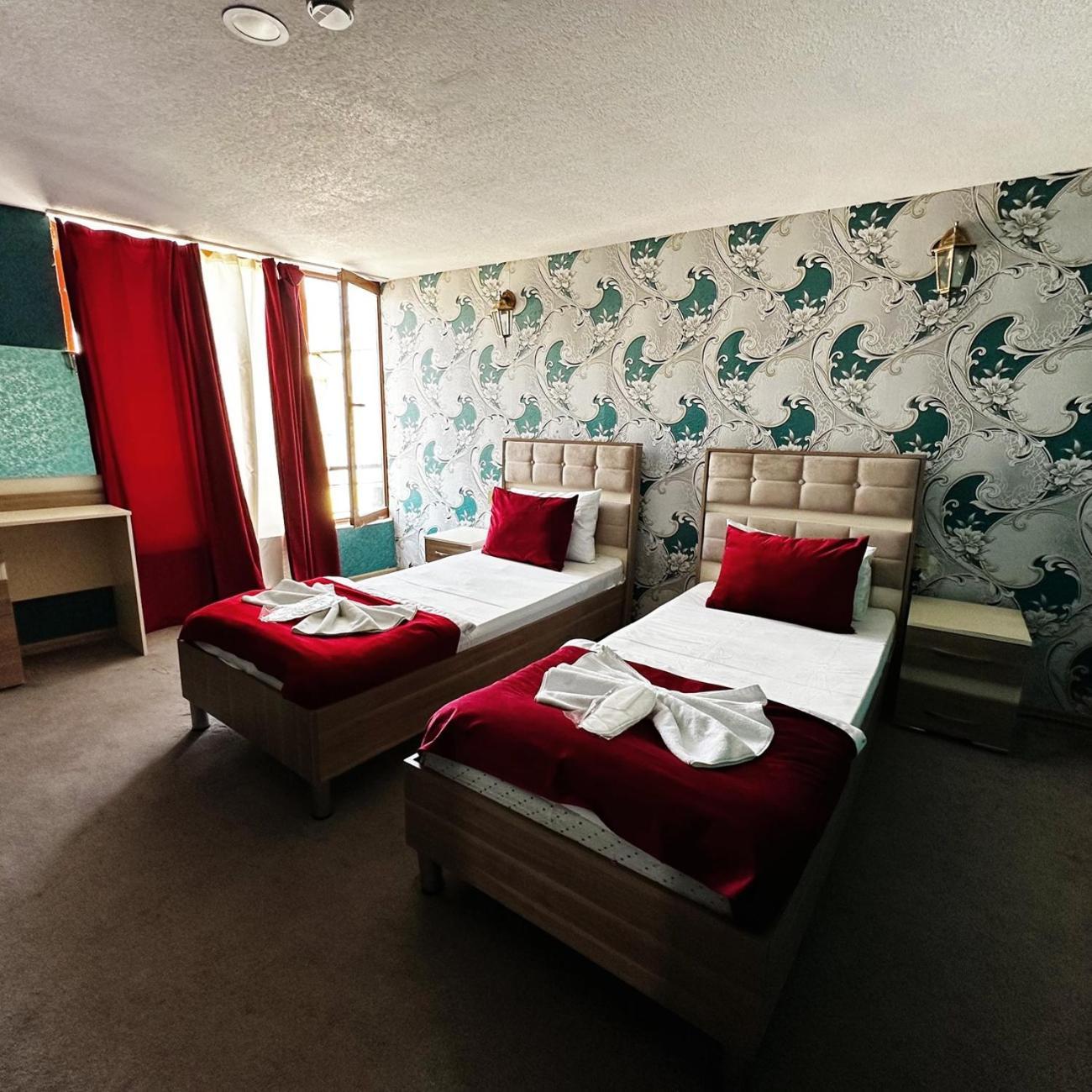 Avi Hotel Baku Eksteriør billede