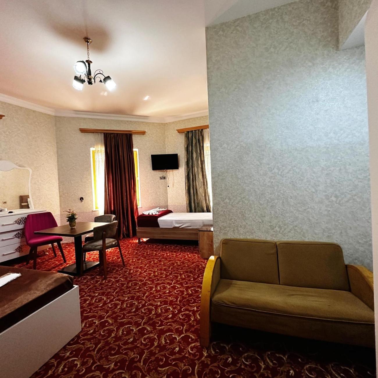 Avi Hotel Baku Eksteriør billede