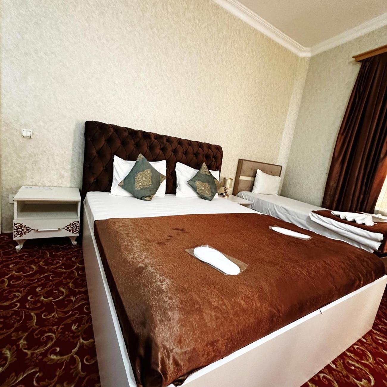 Avi Hotel Baku Eksteriør billede
