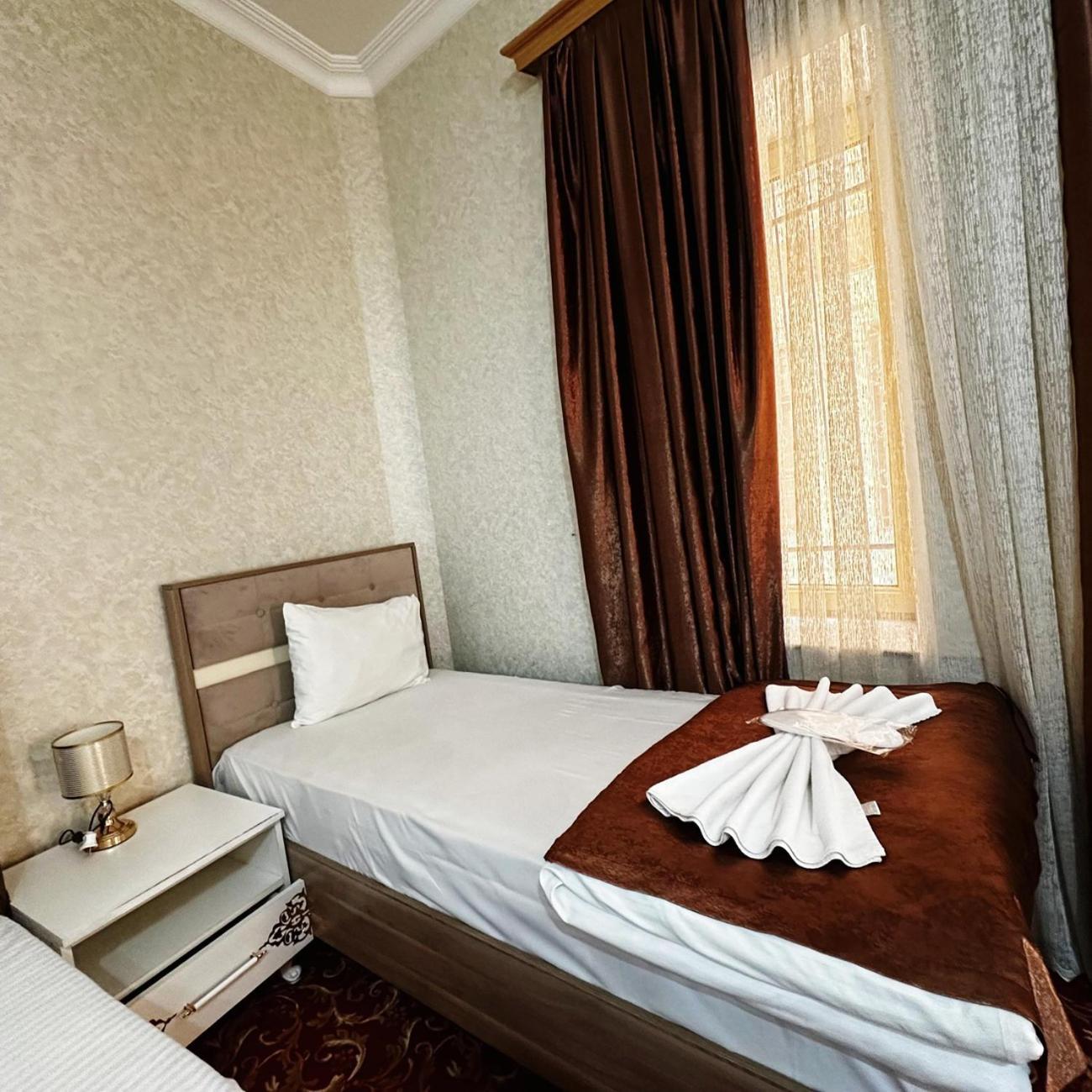 Avi Hotel Baku Eksteriør billede