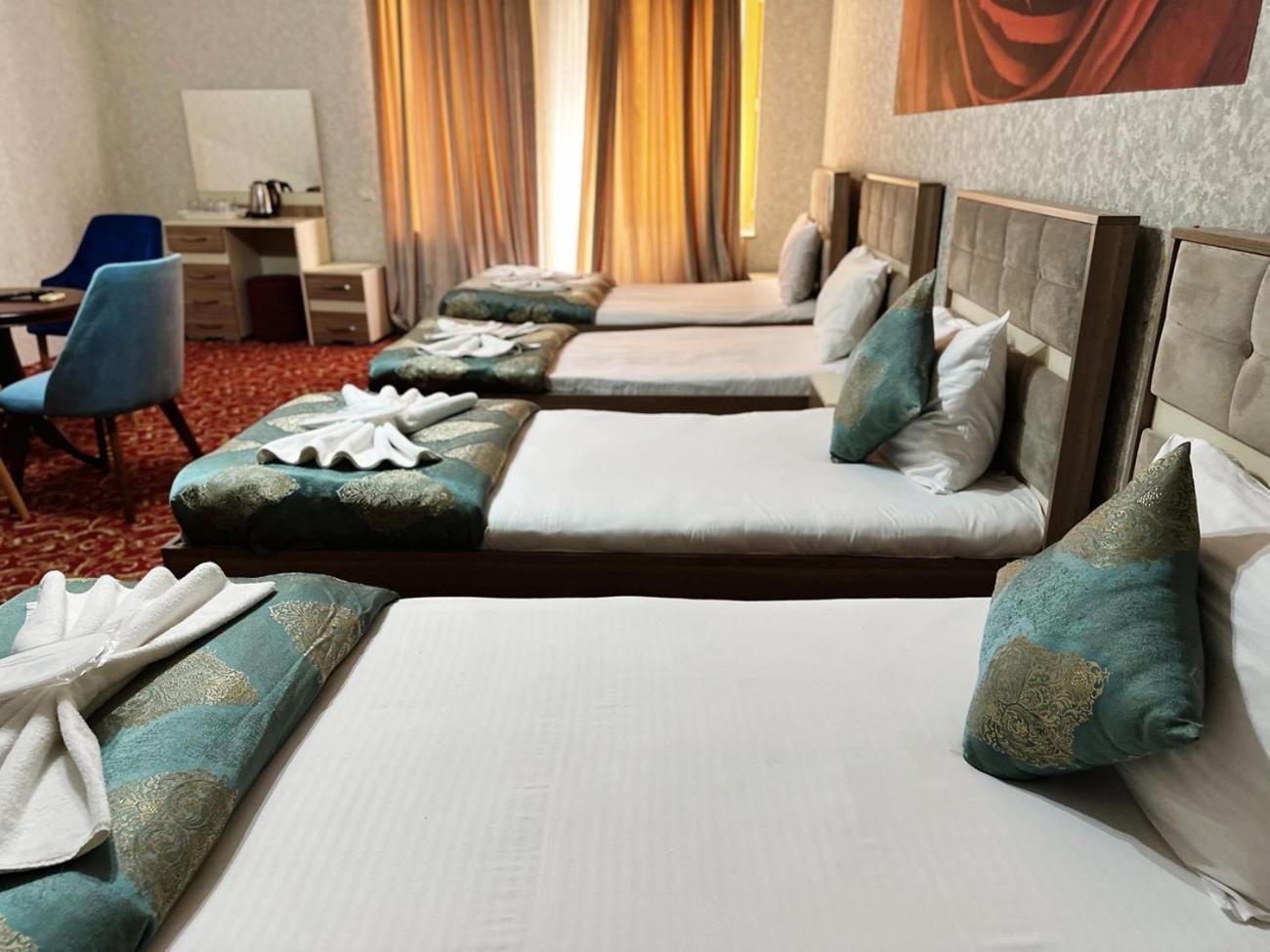 Avi Hotel Baku Eksteriør billede